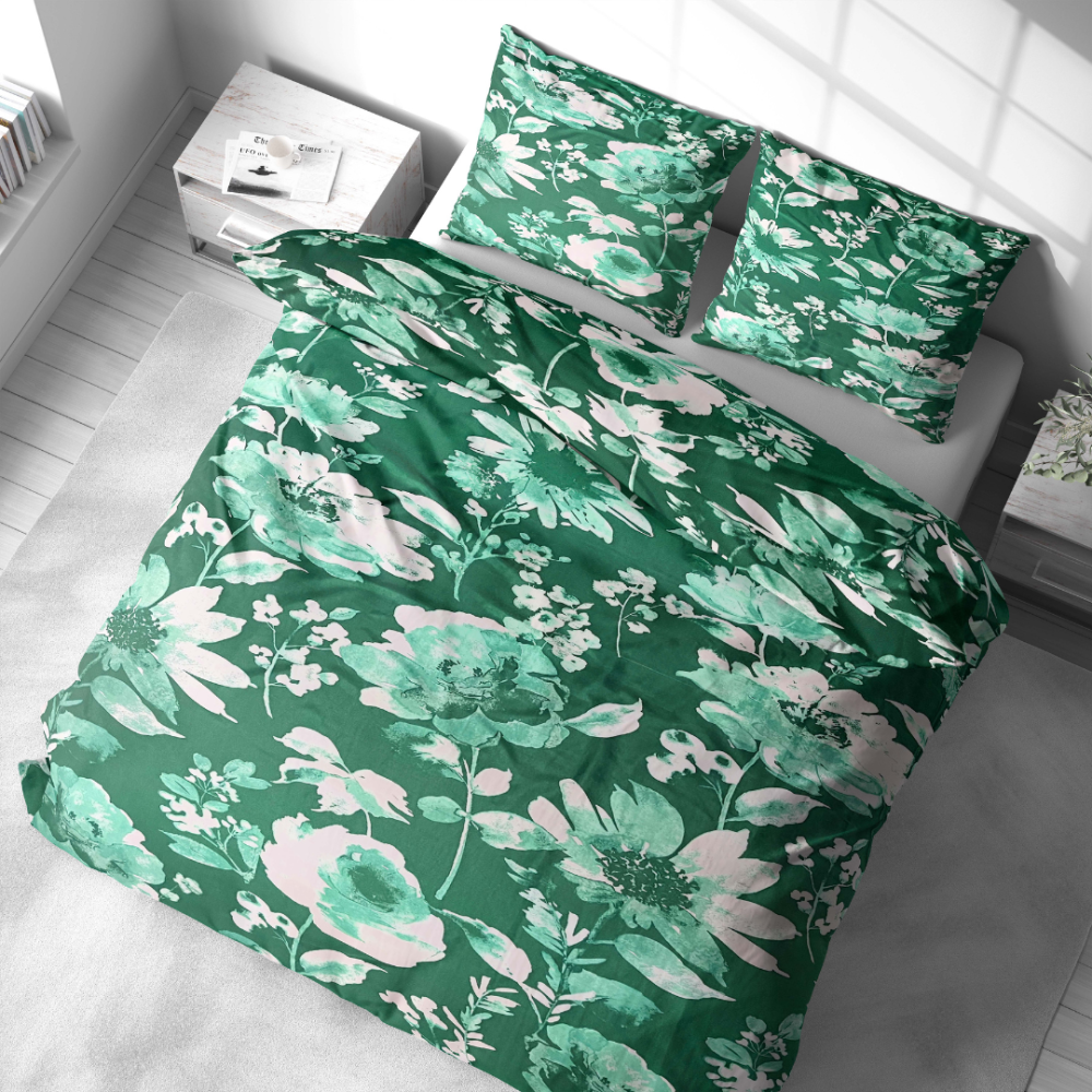 Bettwäsche set "Lush Green". Bettwäsche 140x200, 135/140x200 cm, 155/160x200 cm, 200x200 cm, 200x220 cm, 220x240 cm. Grüner hintergrund mit weißen blumen – eine elegante wahl für das schlafzimmer, die frische und harmonie bringt.